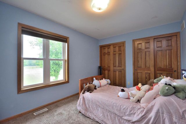 S108W37645 Draper ROAD, Eagle, WI 53119