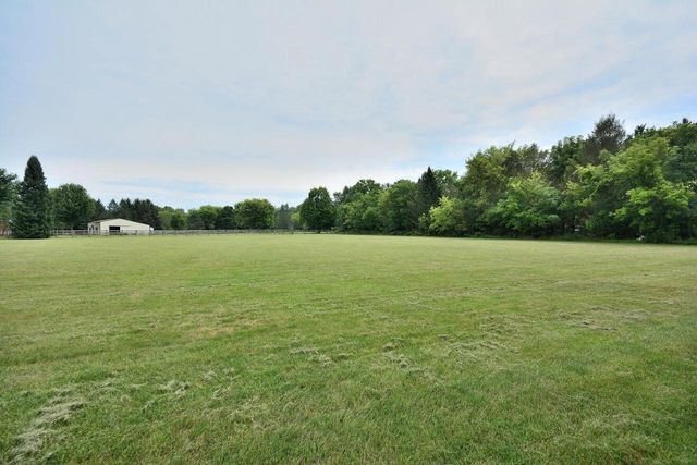 S108W37645 Draper ROAD, Eagle, WI 53119
