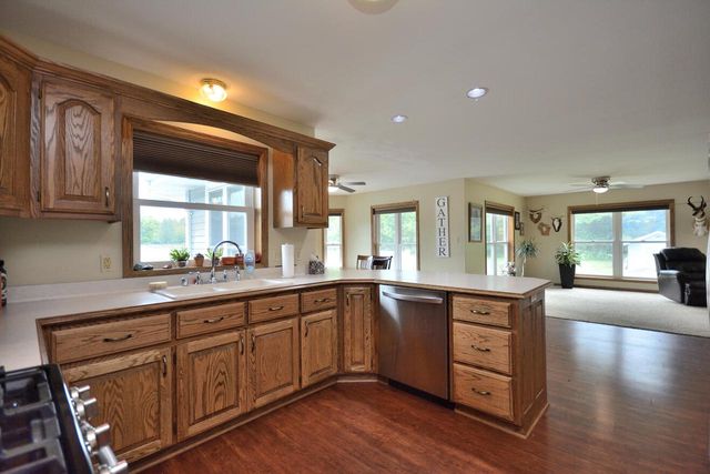 S108W37645 Draper ROAD, Eagle, WI 53119