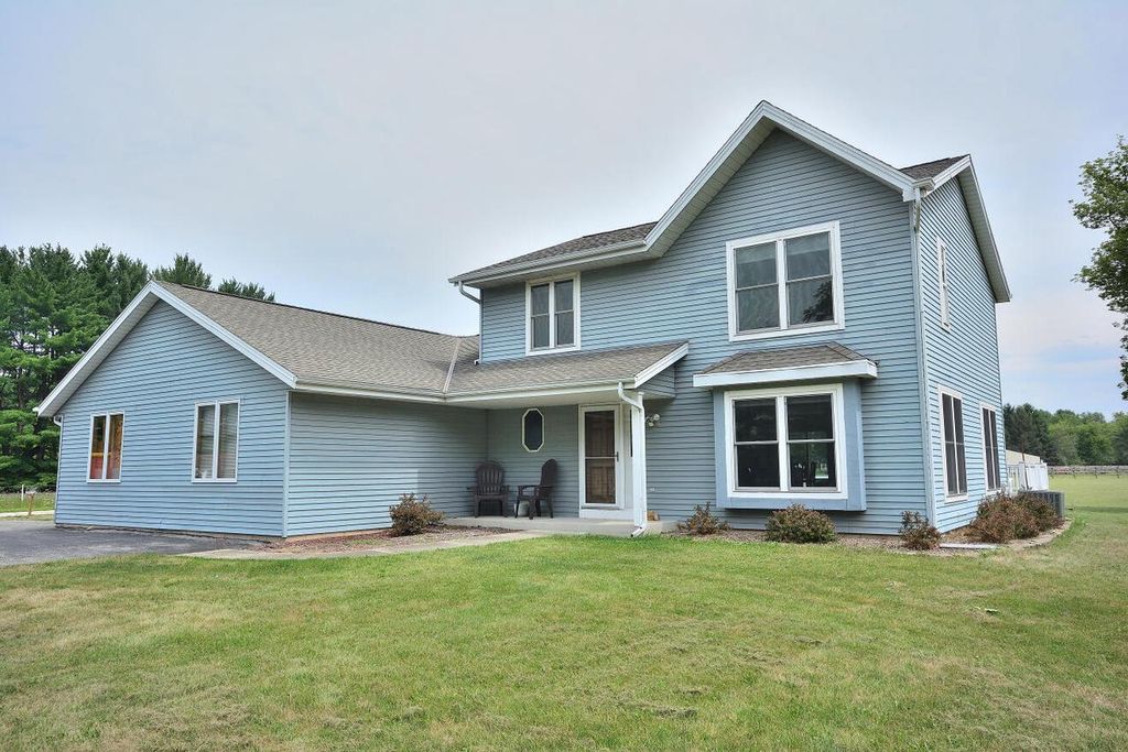S108W37645 Draper ROAD, Eagle, WI 53119