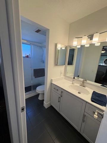 2161 NE 1st Court 206, Boynton Beach, FL 33435