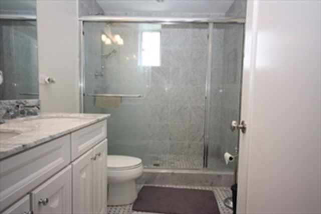 20 Chapel St C1007, Brookline, MA 02446