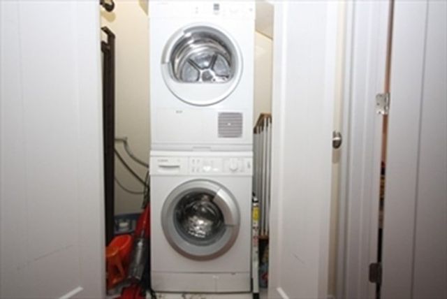 20 Chapel St C1007, Brookline, MA 02446