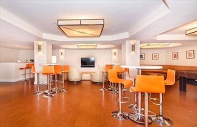 20 Chapel St C1007, Brookline, MA 02446