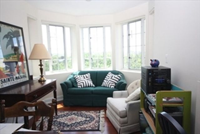 20 Chapel St C1007, Brookline, MA 02446