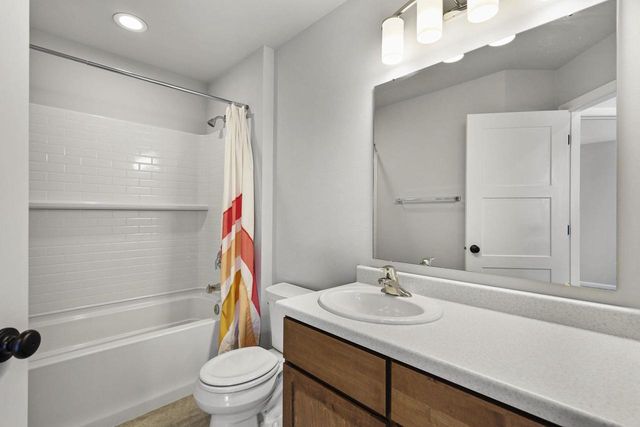 9319 Tawny Acorn Drive, Verona, WI 53593