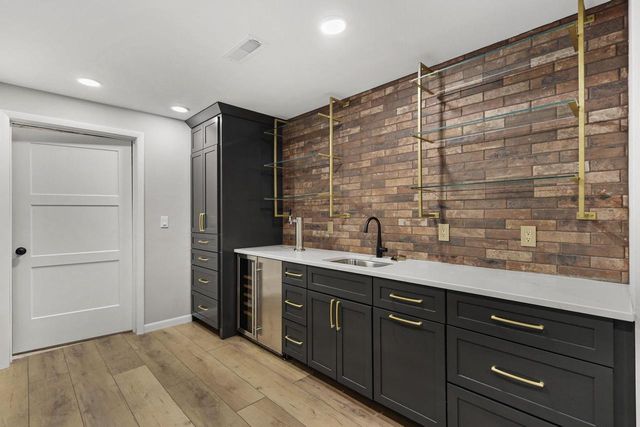 9319 Tawny Acorn Drive, Verona, WI 53593