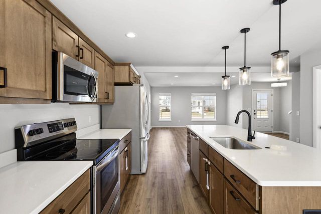 9319 Tawny Acorn Drive, Verona, WI 53593