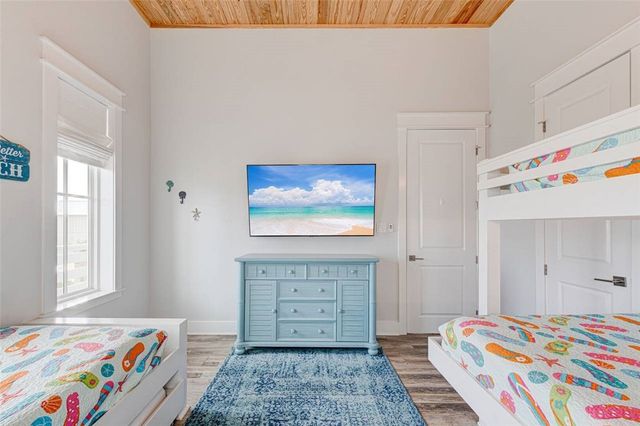 705 Sunrise Ave, Port Aransas, TX 78373