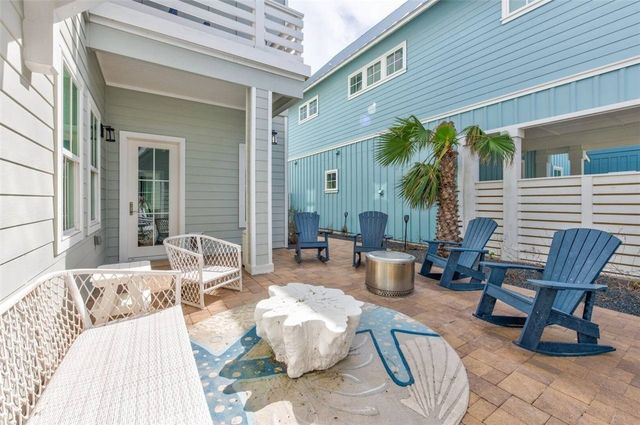 705 Sunrise Ave, Port Aransas, TX 78373