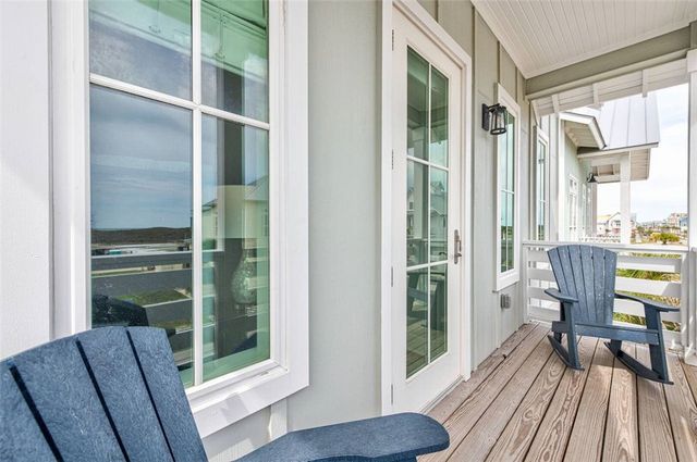 705 Sunrise Ave, Port Aransas, TX 78373