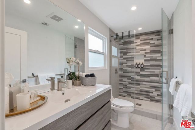 3355 Scarboro Street, Los Angeles, CA 90065