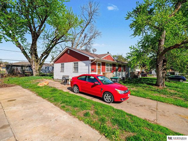 5510 N 47th Street, Omaha, NE 68104
