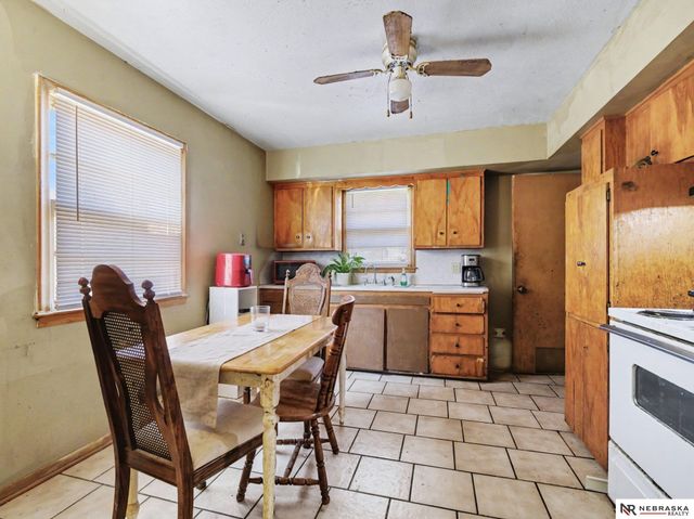 5510 N 47th Street, Omaha, NE 68104