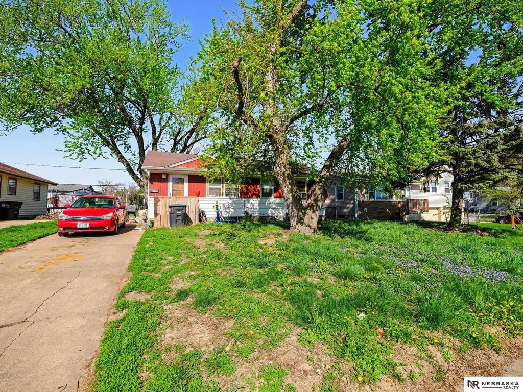 5510 N 47th Street, Omaha, NE 68104