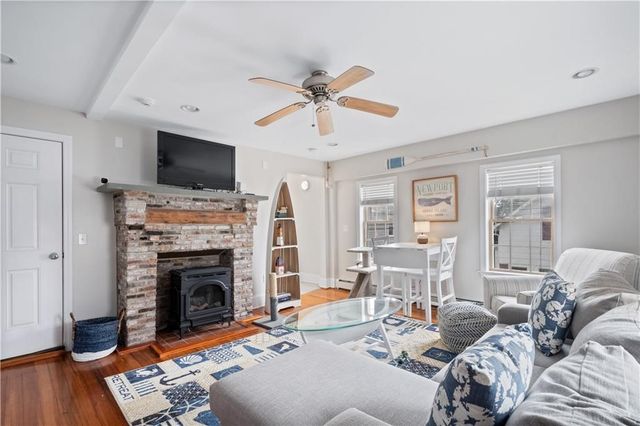 22 Stockholm Street 4, Newport, RI 02840