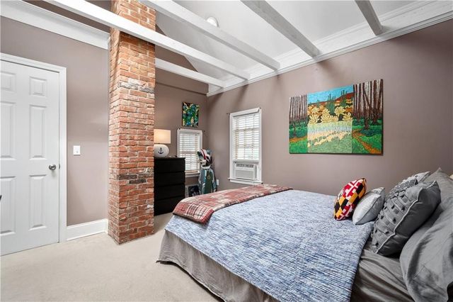 22 Stockholm Street 4, Newport, RI 02840