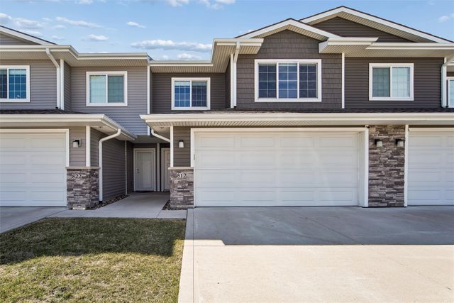 812 NE Landon Lane, Waukee, IA 50263