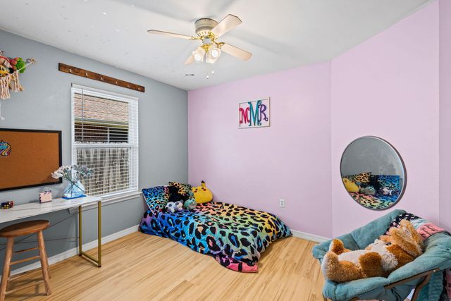 560 Rough Leaf Lane, Mary Esther, FL 32569