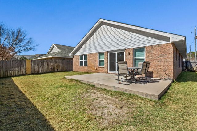 560 Rough Leaf Lane, Mary Esther, FL 32569