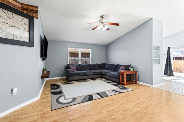 560 Rough Leaf Lane, Mary Esther, FL 32569