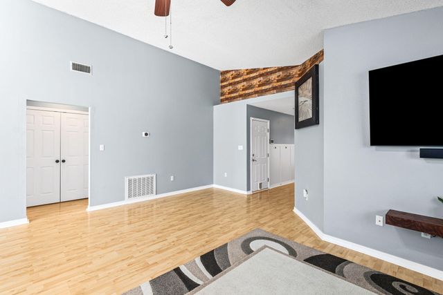 560 Rough Leaf Lane, Mary Esther, FL 32569