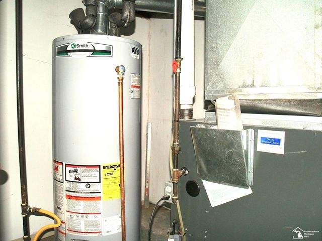 4307 19th Street, Wyandotte, MI 48183