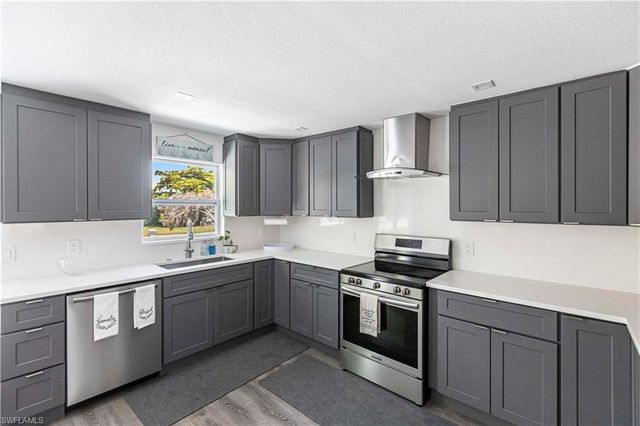 15410 Allen WAY, Fort Myers, FL 33908