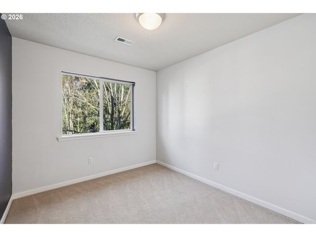 8740 Se STEELE St, Portland, OR 97266