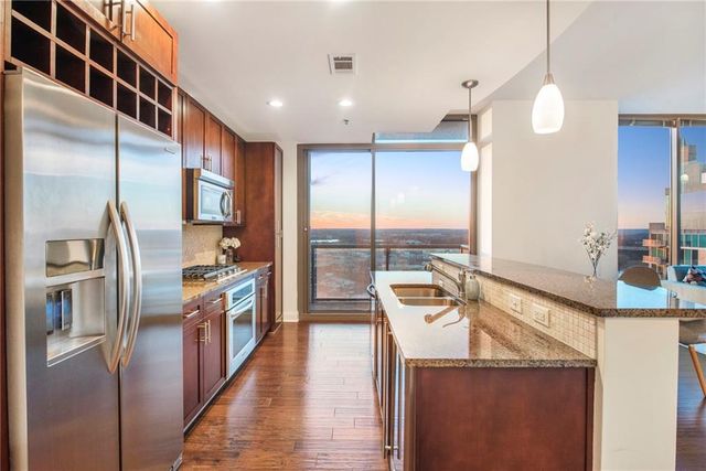 270 17th Street NW 2610, Atlanta, GA 30363