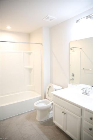 233 Kenny LN, Smithfield, VA 23430