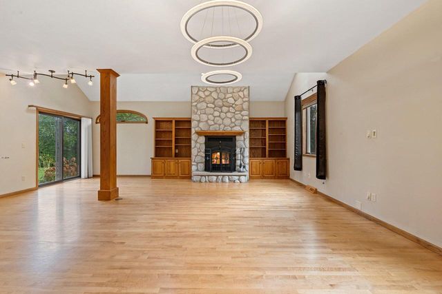 940 Wylde Oak DRIVE, Oshkosh, WI 54904