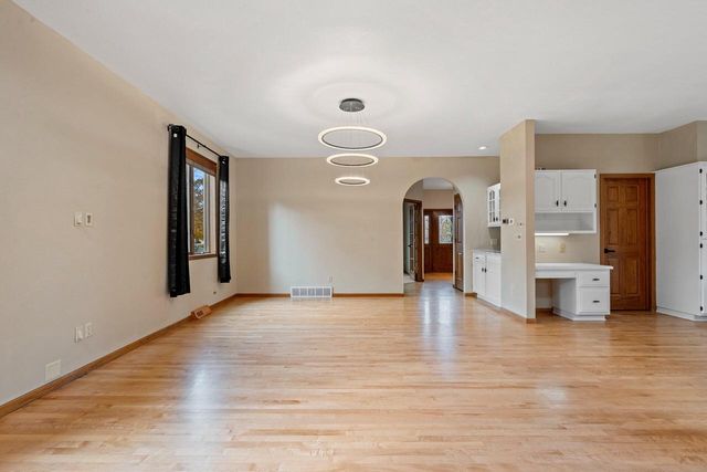 940 Wylde Oak DRIVE, Oshkosh, WI 54904