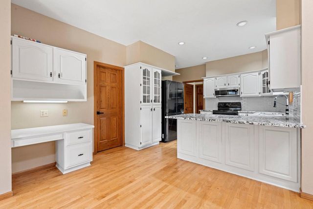 940 Wylde Oak DRIVE, Oshkosh, WI 54904