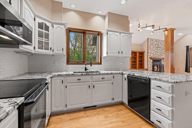 940 Wylde Oak DRIVE, Oshkosh, WI 54904