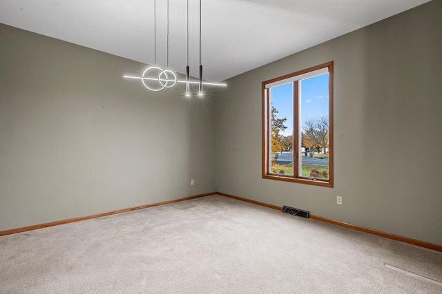 940 Wylde Oak DRIVE, Oshkosh, WI 54904