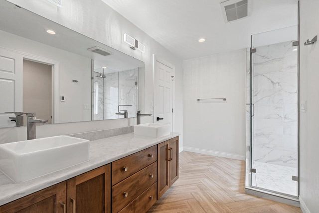 940 Wylde Oak DRIVE, Oshkosh, WI 54904