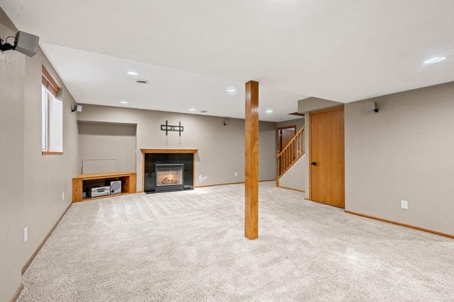 940 Wylde Oak DRIVE, Oshkosh, WI 54904