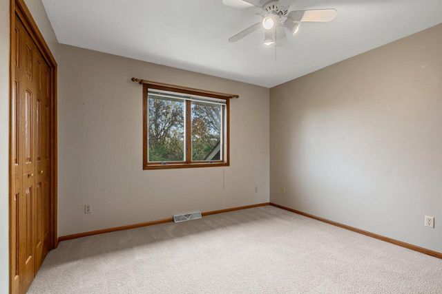 940 Wylde Oak DRIVE, Oshkosh, WI 54904