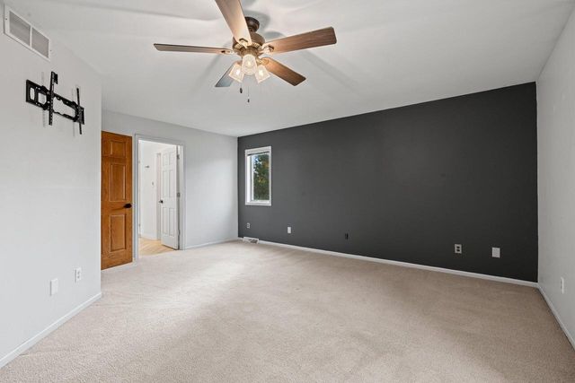 940 Wylde Oak DRIVE, Oshkosh, WI 54904