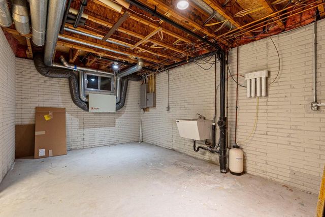 940 Wylde Oak DRIVE, Oshkosh, WI 54904