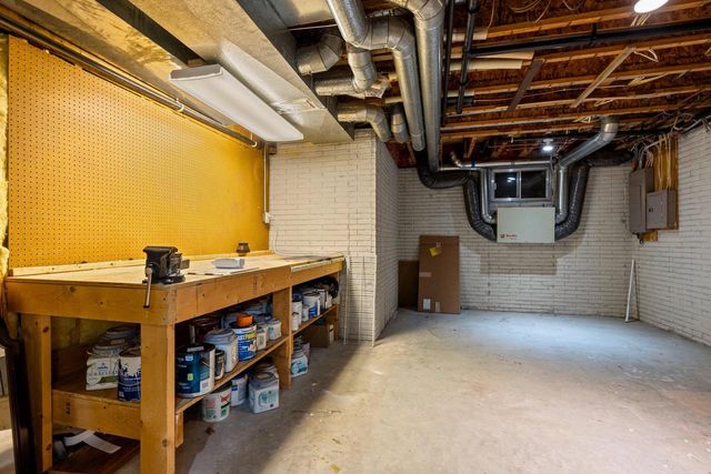 940 Wylde Oak DRIVE, Oshkosh, WI 54904