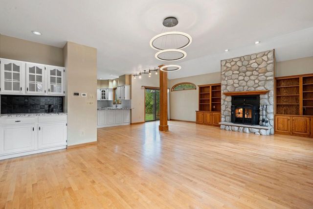 940 Wylde Oak DRIVE, Oshkosh, WI 54904