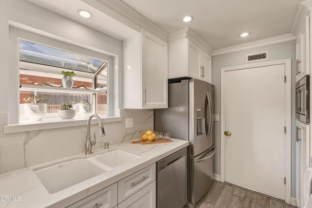 514 E Moorehaven Drive, Carson, CA 90746