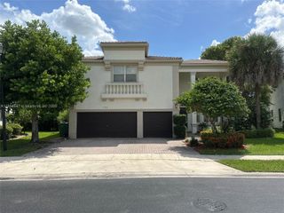 17098 SW 16th St, Pembroke Pines, FL 33027