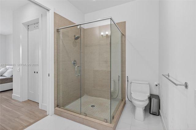 5999 E Brookfield Circle E, Hollywood, FL 33312