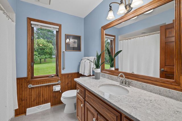 N27W30818 Golf Hills DRIVE, Pewaukee, WI 53072