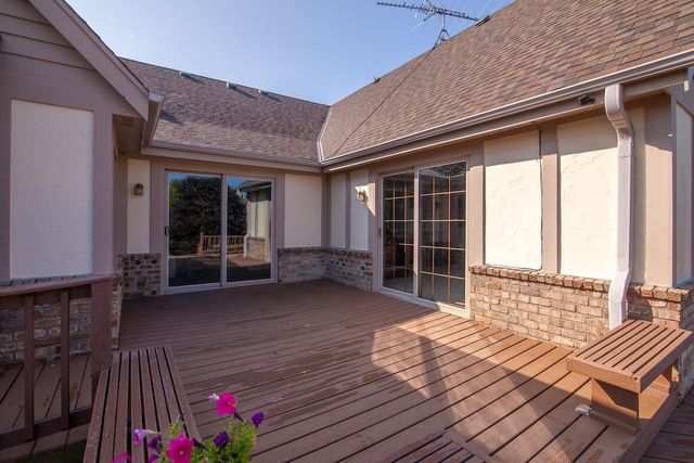 N27W30818 Golf Hills DRIVE, Pewaukee, WI 53072