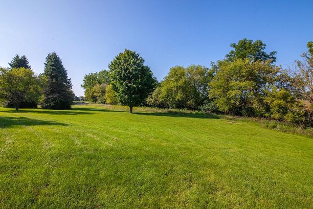 N27W30818 Golf Hills DRIVE, Pewaukee, WI 53072