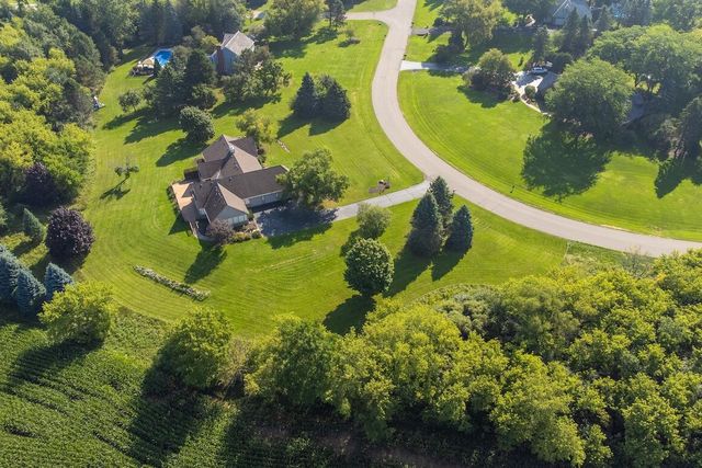 N27W30818 Golf Hills DRIVE, Pewaukee, WI 53072